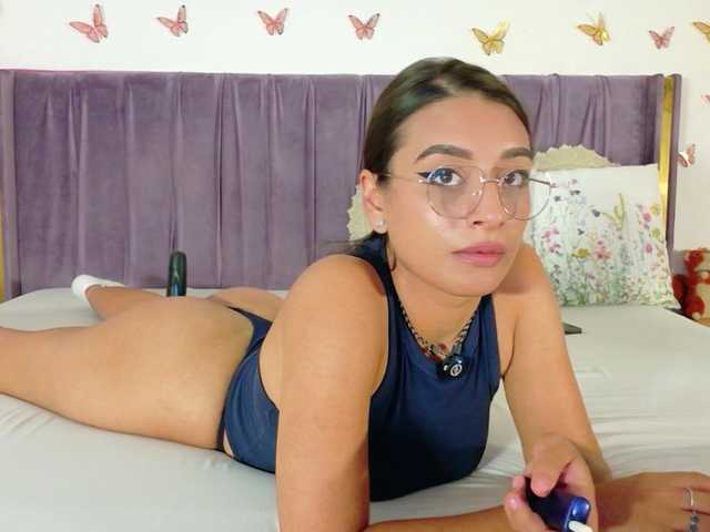 Lilithcapri7 live cam on BongaCams