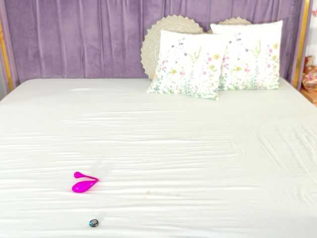 Lilithcapri7 live cam on BongaCams
