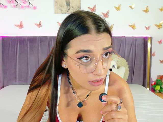 Lilithcapri7, en vivo ahora en BongaCams