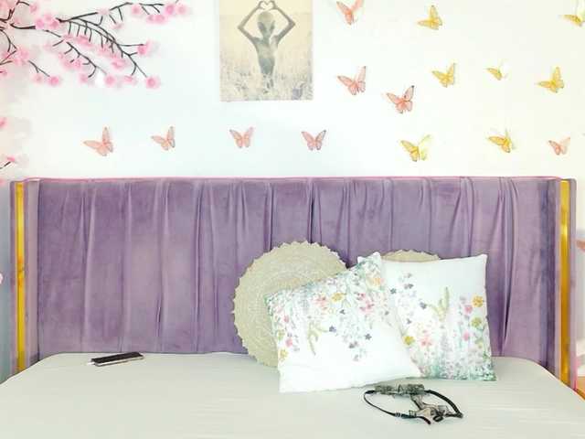 Lilithcapri7 live cam on BongaCams