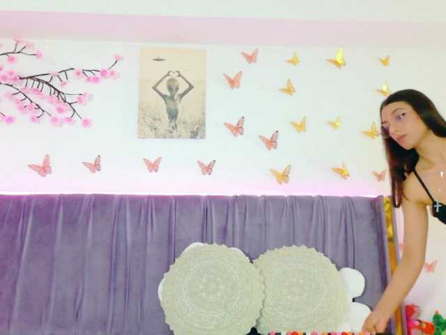 Lilithcapri7 live cam on BongaCams