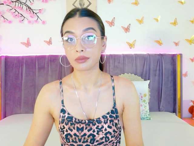 Lilithcapri7 live cam on BongaCams