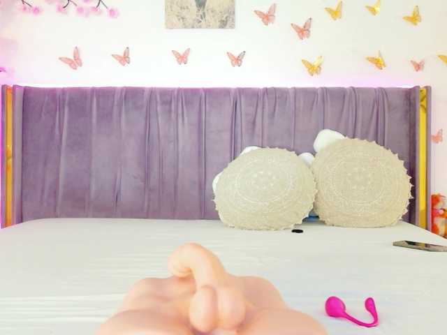 Lilithcapri7 live cam on BongaCams