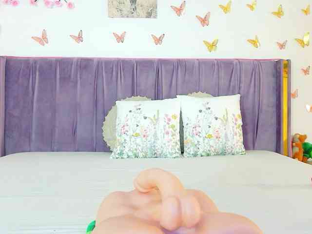 Lilithcapri7 webcam