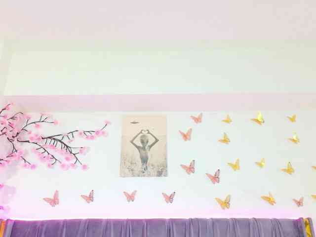 Lilithcapri7 webcam