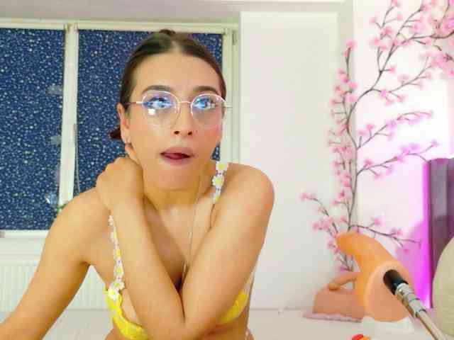 Lilithcapri7 webcam