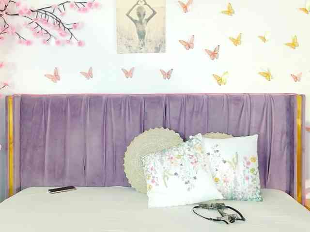 Lilithcapri7 webcam