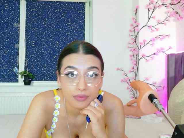 Lilithcapri7 webcam