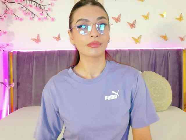 Lilithcapri7 webcam