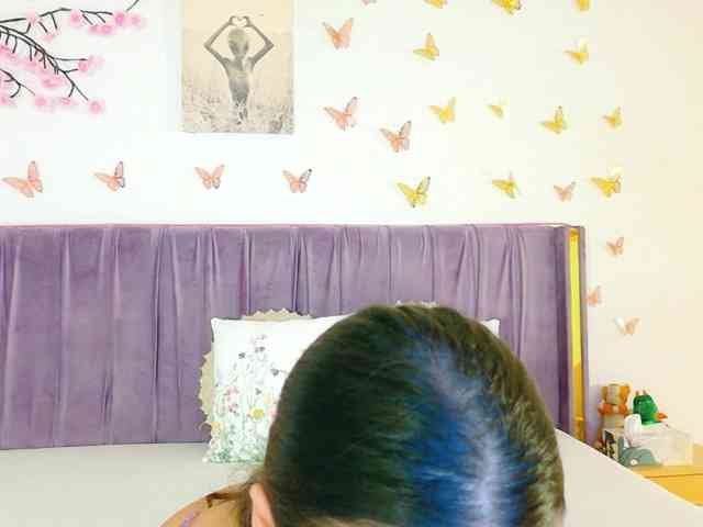 Lilithcapri7 webcam