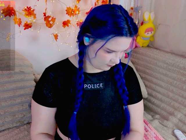 MiuAmano live cam preview