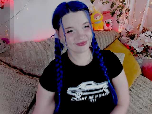 MiuAmano live cam on BongaCams