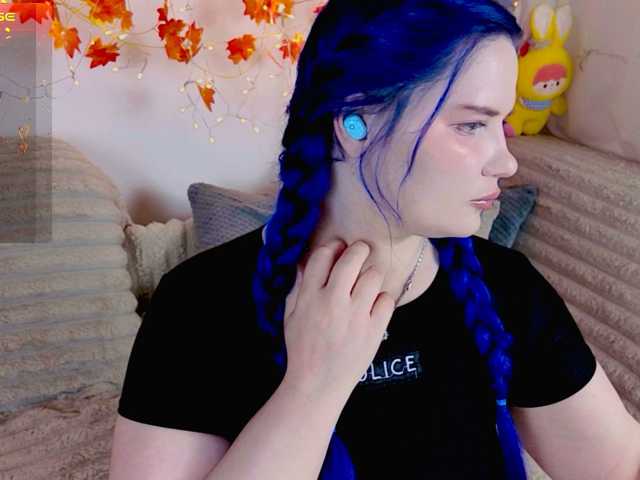 MiuAmano live cam preview