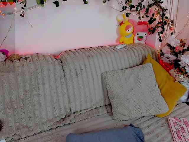 MiuAmano webcam