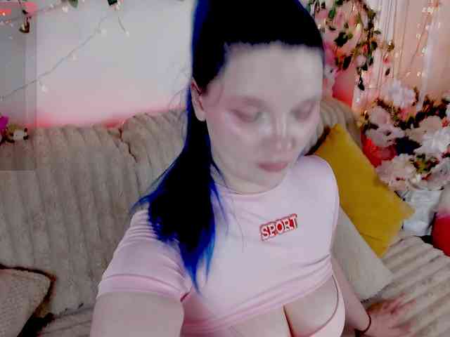 MiuAmano webcam