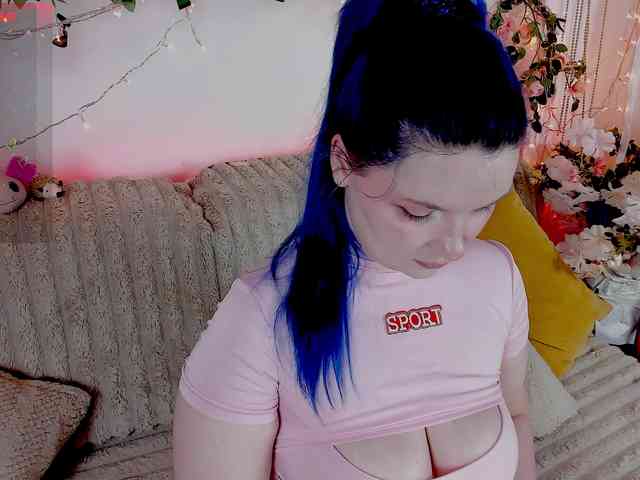 MiuAmano webcam