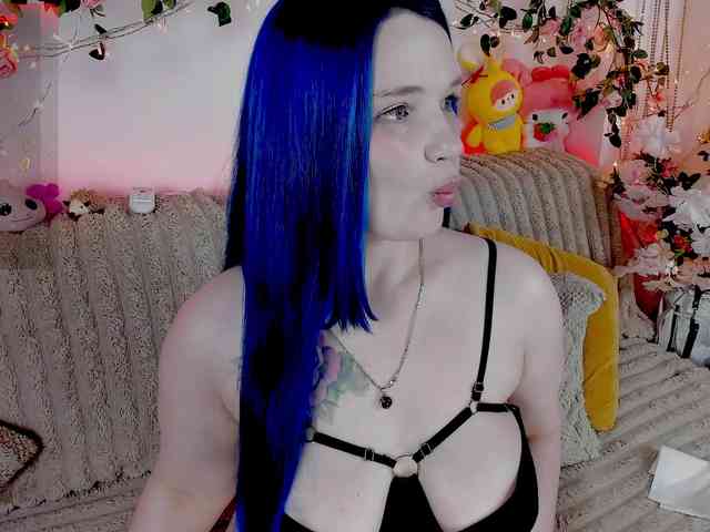 MiuAmano webcam