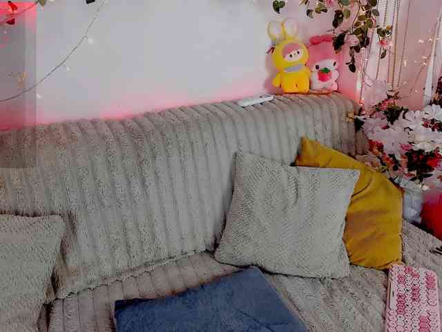 MiuAmano webcam