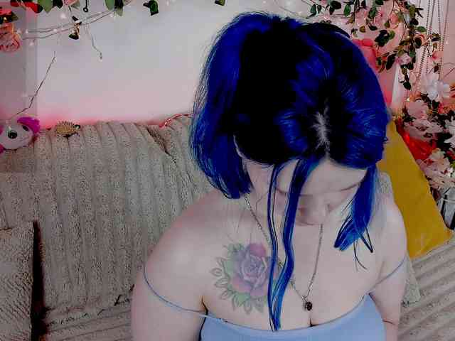 MiuAmano webcam