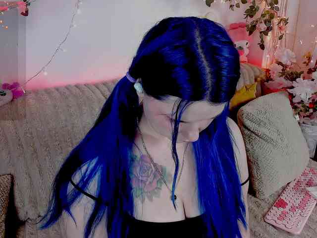 MiuAmano webcam