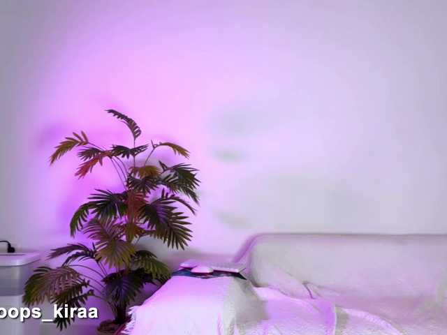 Oops_kiraa live webcam show