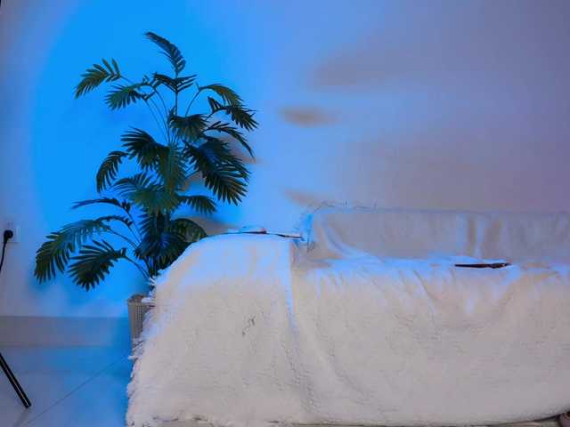 Opskira live cam on BongaCams