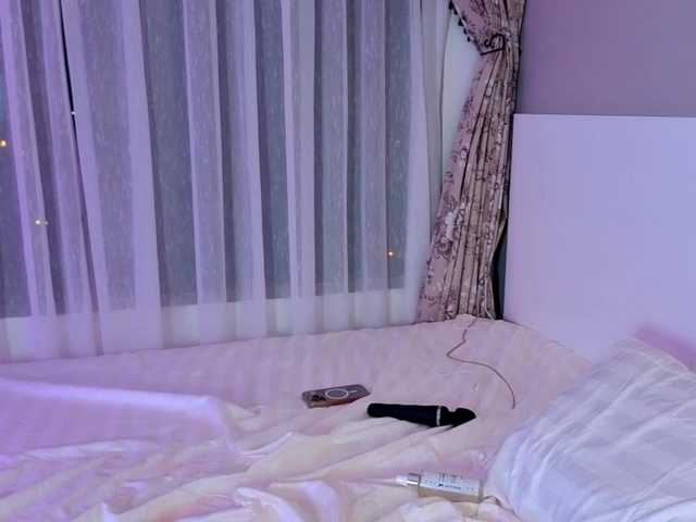 Opskira's BongaCams show and profile