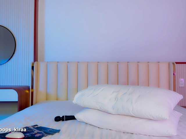 Oops_kiraa live cam preview