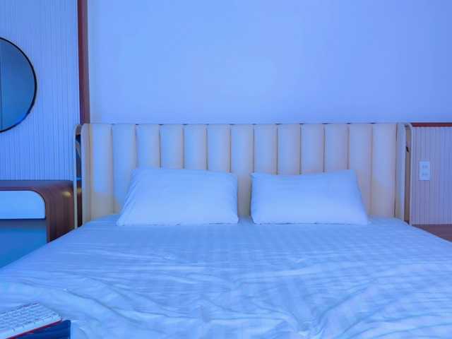 Opskira live cam on BongaCams