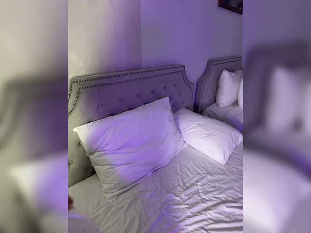 Opskira's BongaCams show and profile