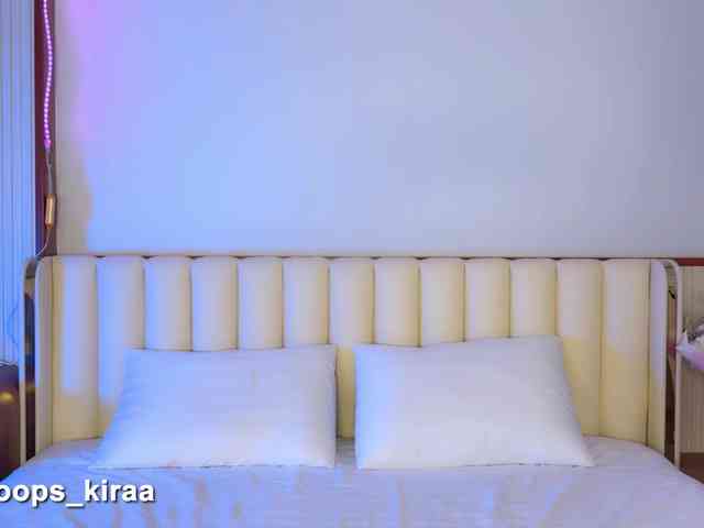 Oops_kiraa webcam