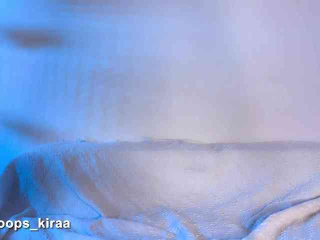 Oops_kiraa webcam