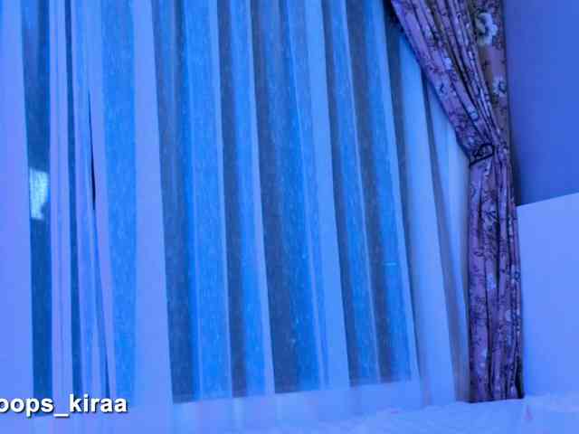 Oops_kiraa webcam