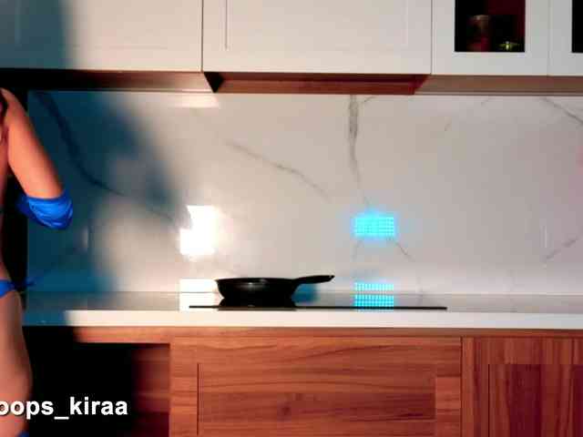 Oops_kiraa webcam