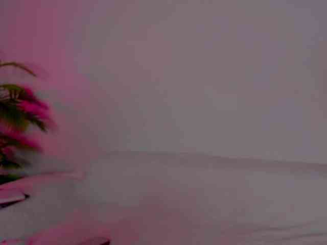 Oops_kiraa webcam