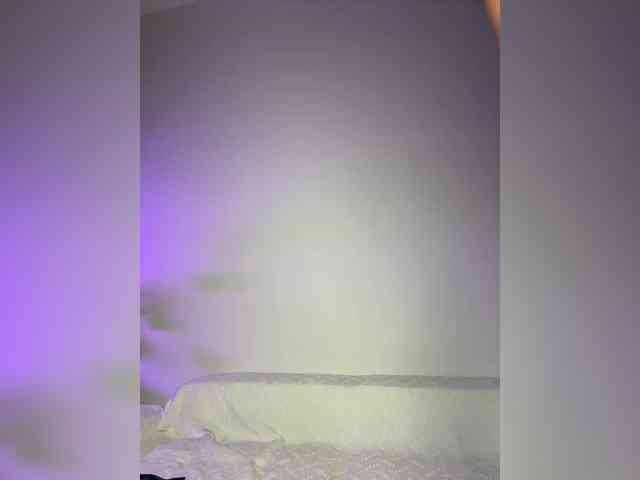 Oops_kiraa webcam
