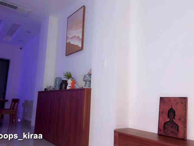 Oops_kiraa webcam