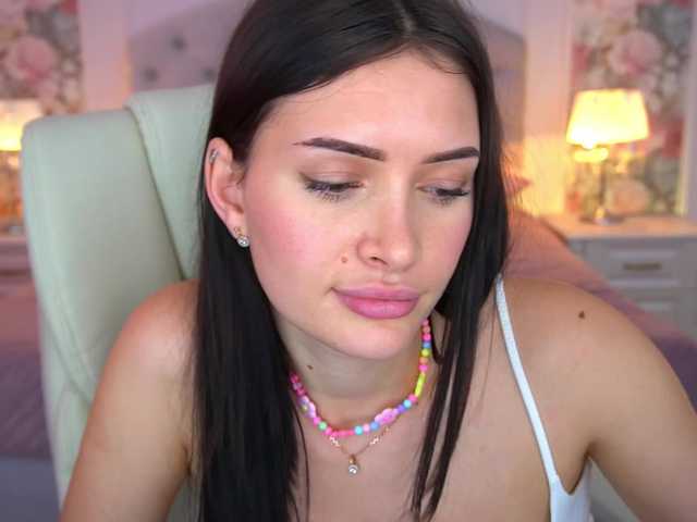 MilaSecret live cam preview
