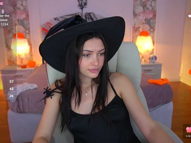 MilaSecret live cam on BongaCams