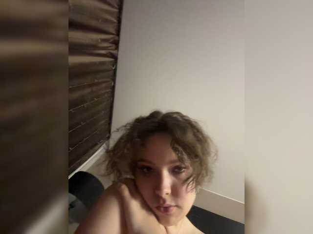 ladyemily cam belle