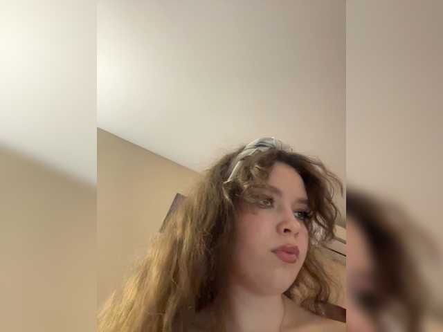 LadyEmily live cam on BongaCams