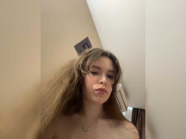 LadyEmily live cam on BongaCams