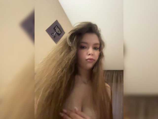 LadyEmily live cam on BongaCams