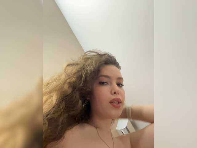 LadyEmily live cam on BongaCams