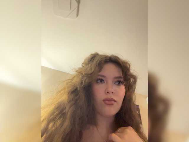 LadyEmily live cam on BongaCams