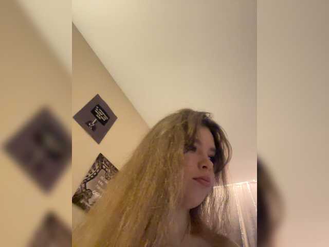 LadyEmily live cam on BongaCams