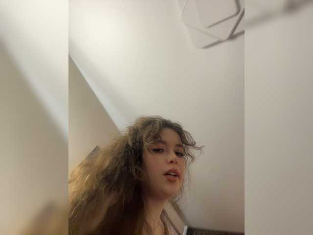 ladyemily cam belle