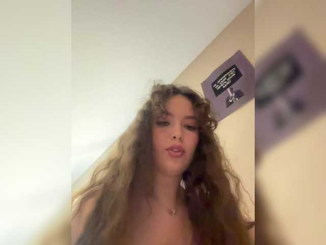 LadyEmily live cam on BongaCams