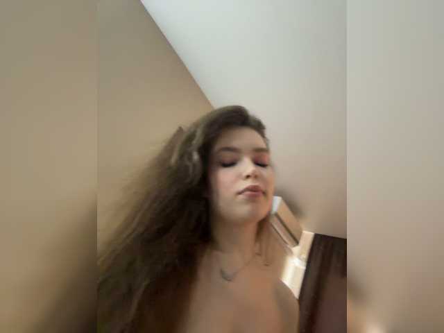LadyEmily live cam on BongaCams