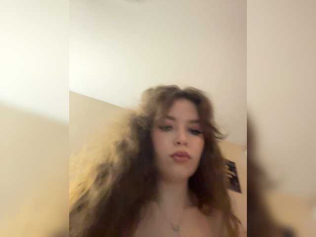 LadyEmily live cam on BongaCams